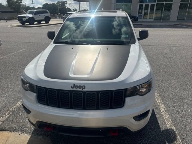 Used 2019 Jeep Grand Cherokee Trailhawk AWD/4WD image 2