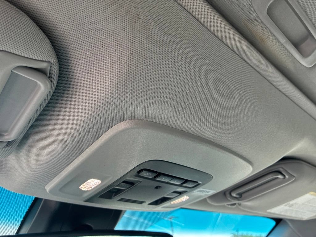 Used 2018 Toyota Camry SE w/ Moonroof Package FWD image 18