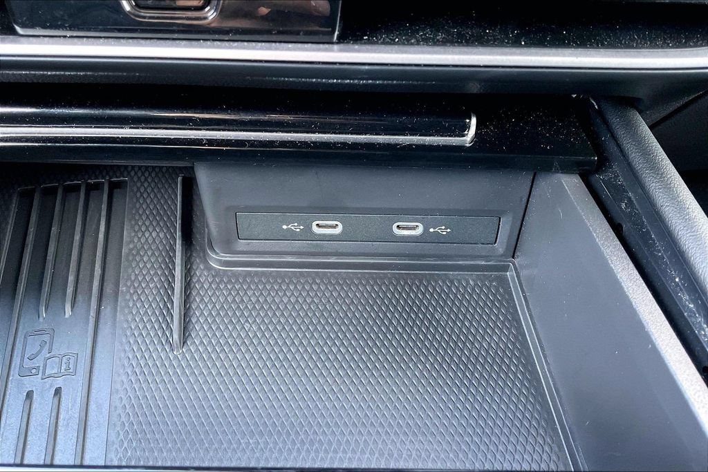 Used 2026 Volkswagen Atlas Cross Sport SE FWD image 33