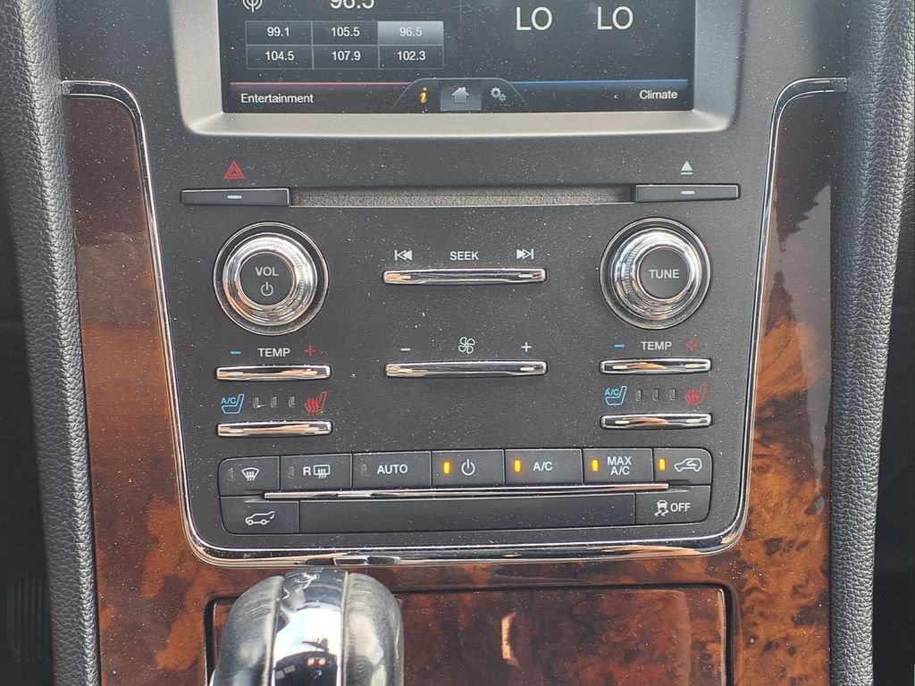 Used 2015 Lincoln Navigator L 2WD image 18
