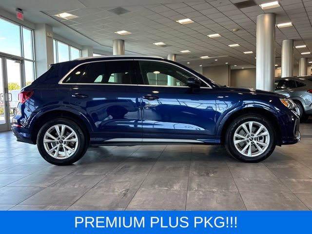 Used 2022 Audi Q3 2.0T Premium Plus w/ Premium Plus Package AWD/4WD image 2