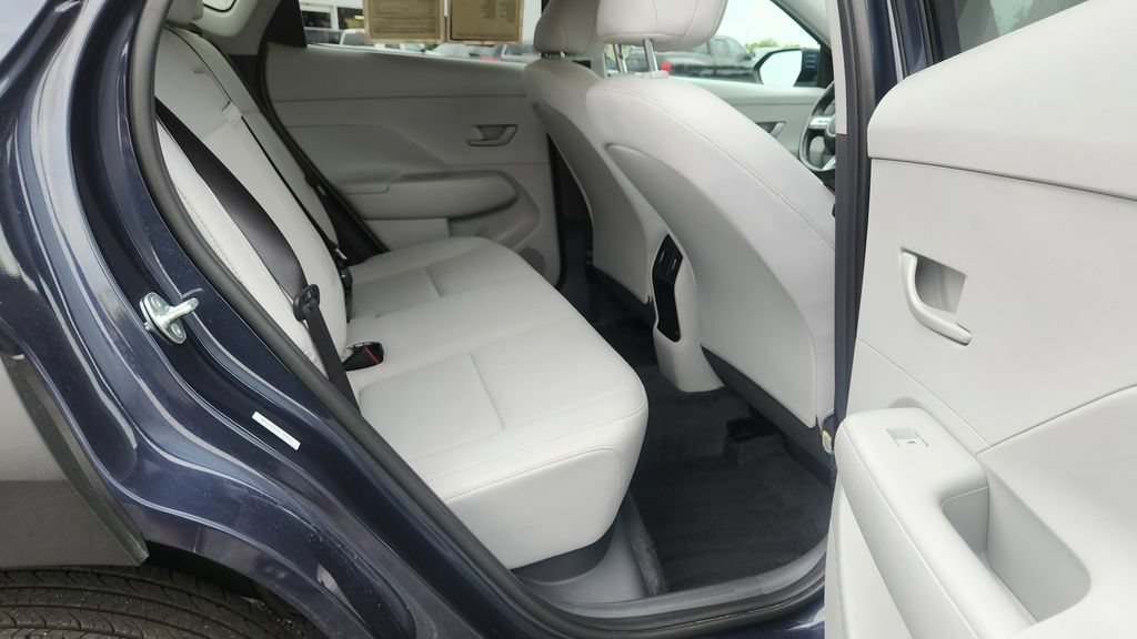 Used 2025 Hyundai Kona SEL AWD/4WD image 13