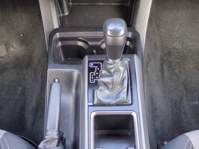 Used 2022 Toyota Tacoma TRD Off-Road image 19