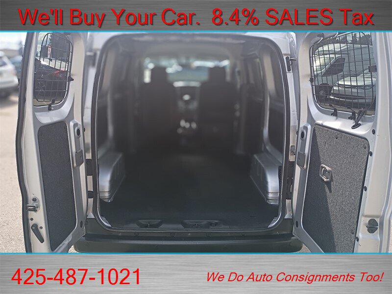 Used 2017 Chevrolet City Express LT w/ Technology Package FWD image 23