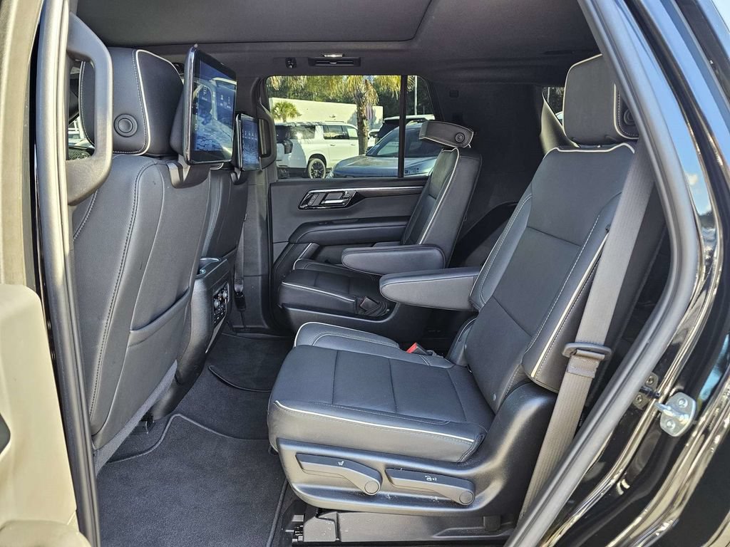 Used 2025 Chevrolet Tahoe Premier RWD image 15