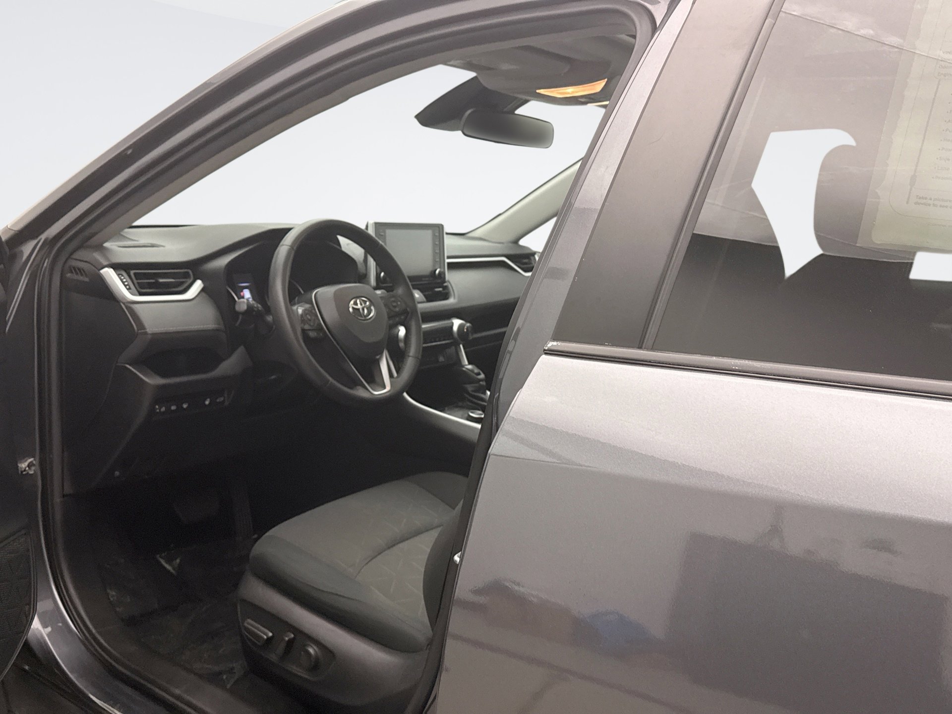 Used 2021 Toyota RAV4 XLE w/ Convenience Package AWD/4WD image 10