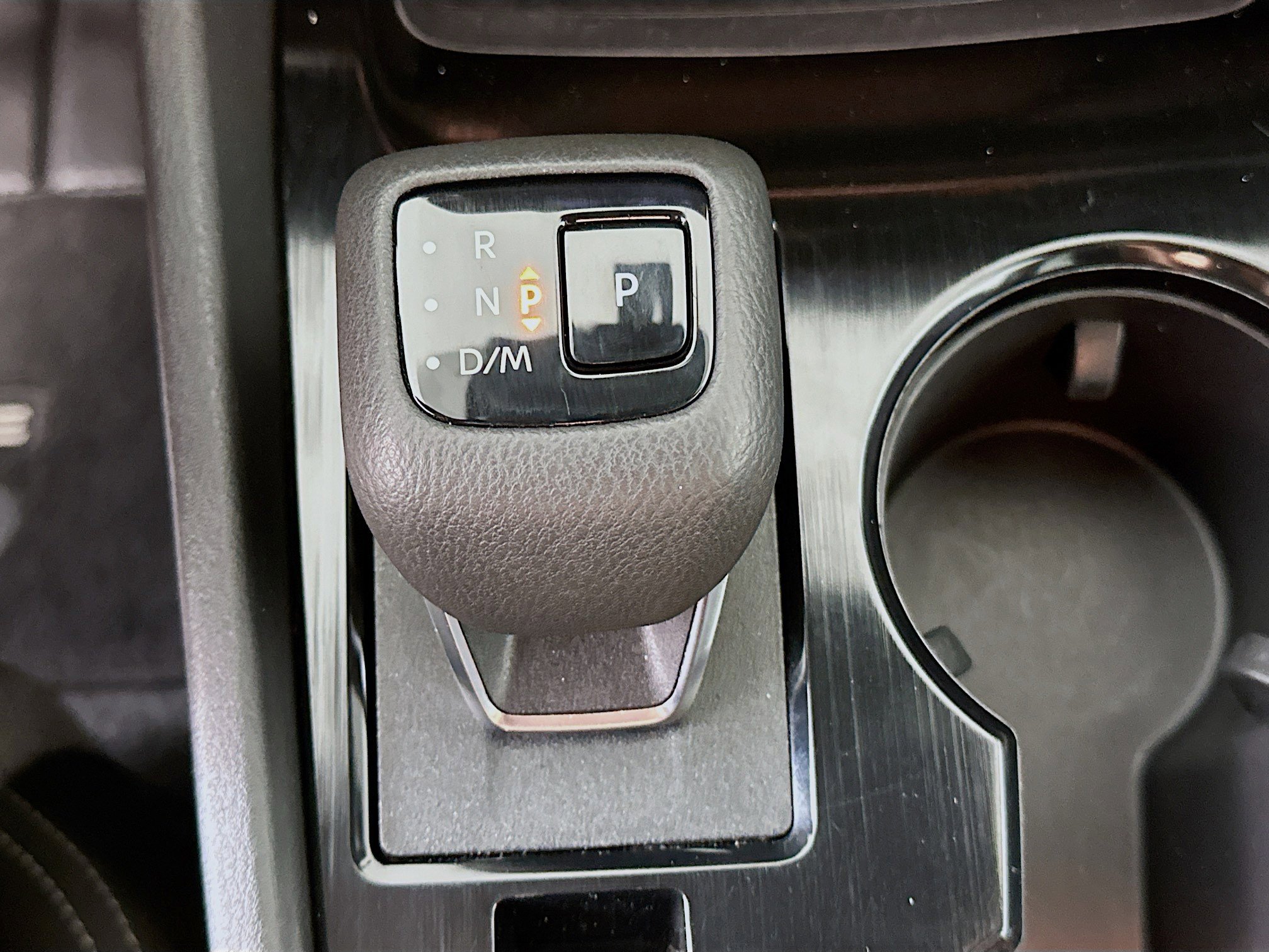 Used 2023 Nissan Rogue SV image 24