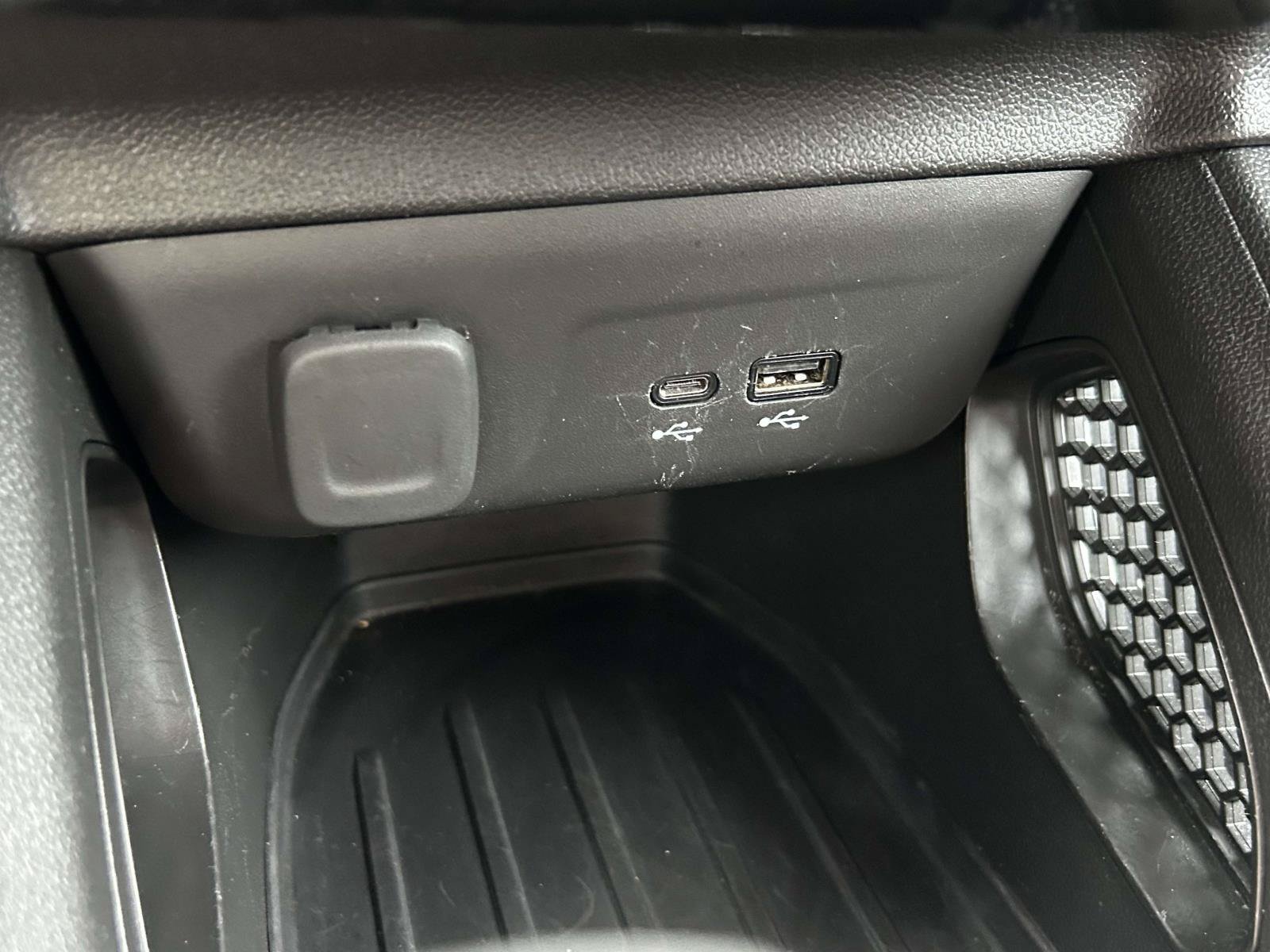 Used 2024 Chevrolet TrailBlazer LT FWD image 19