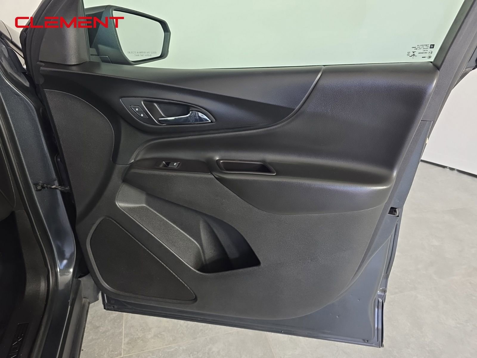 Used 2021 Chevrolet Equinox LT image 31