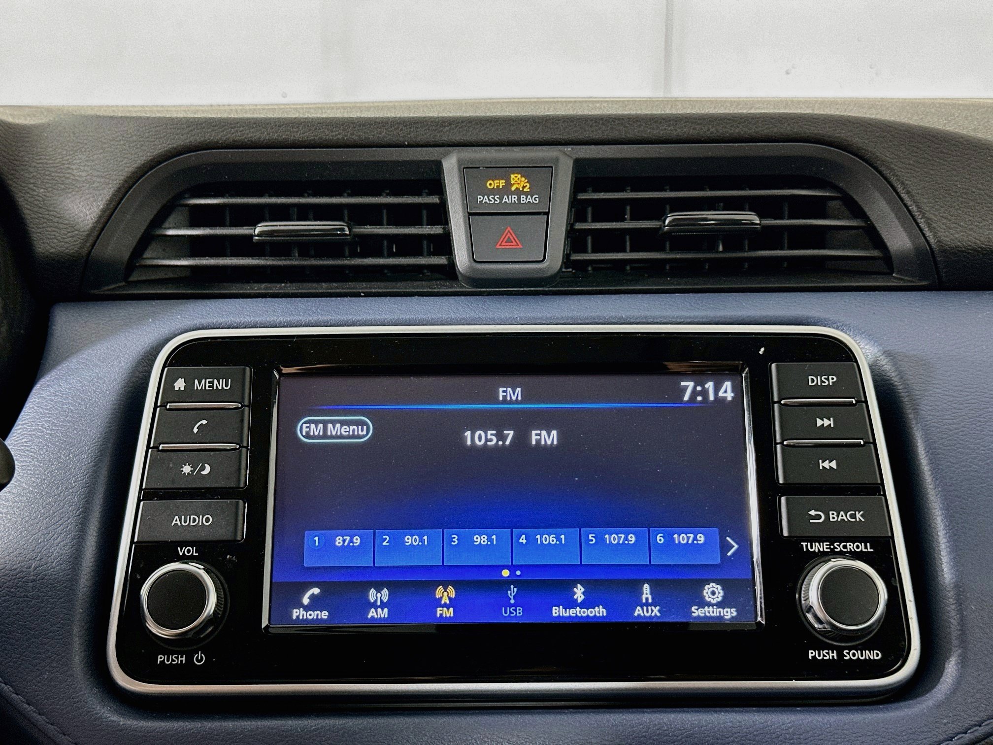 Used 2025 Nissan Versa SV w/ Trunk Package FWD image 21