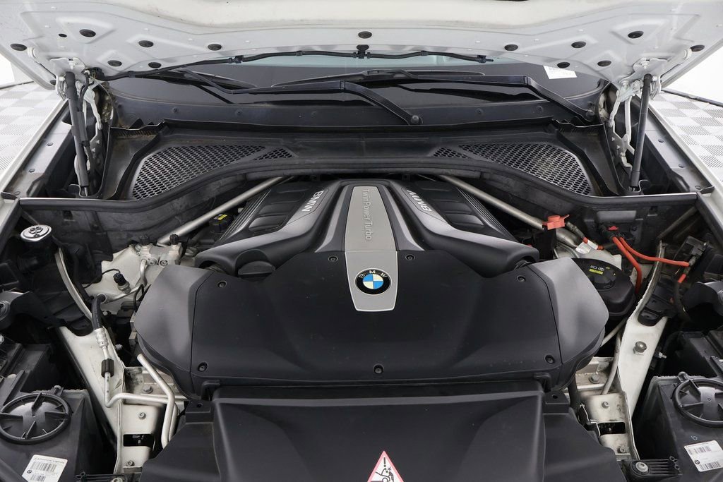 Used 2015 BMW X5 xDrive50i image 12