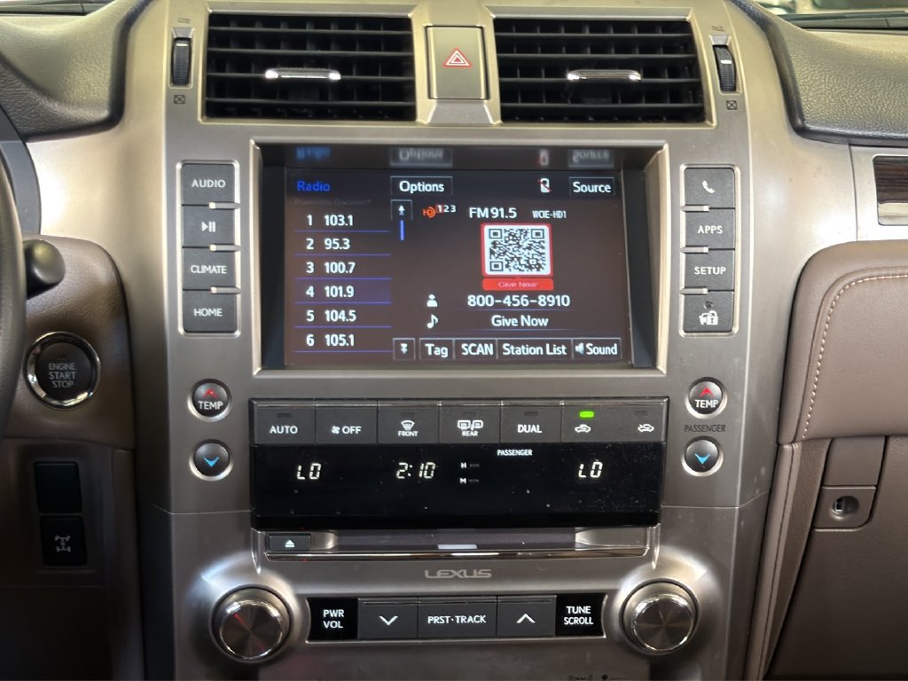 Used 2016 Lexus GX 460 w/ Preferred Accessory Package AWD/4WD image 16