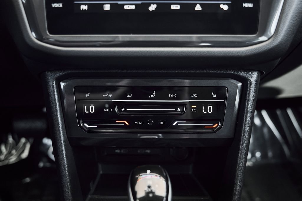 Used 2024 Volkswagen Tiguan Wolfsburg Edition FWD image 37