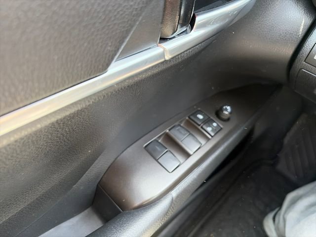 Used 2024 Toyota Camry SE w/ Cold Weather Package AWD/4WD image 18
