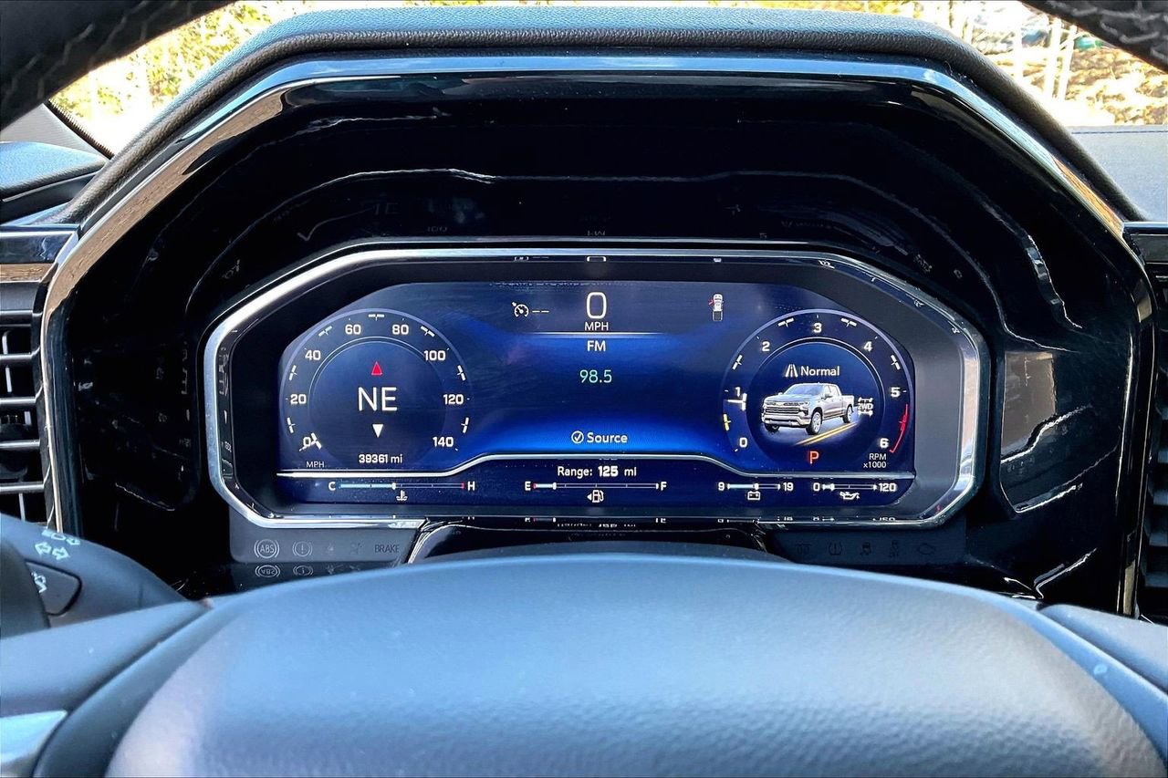 Used 2024 Chevrolet Silverado 1500 RST image 10