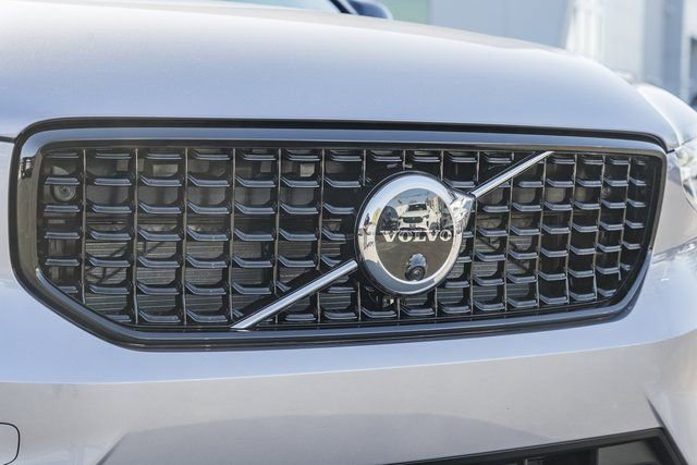 New 2026 Volvo XC40 B5 Plus w/ Protection Package Premier image 12