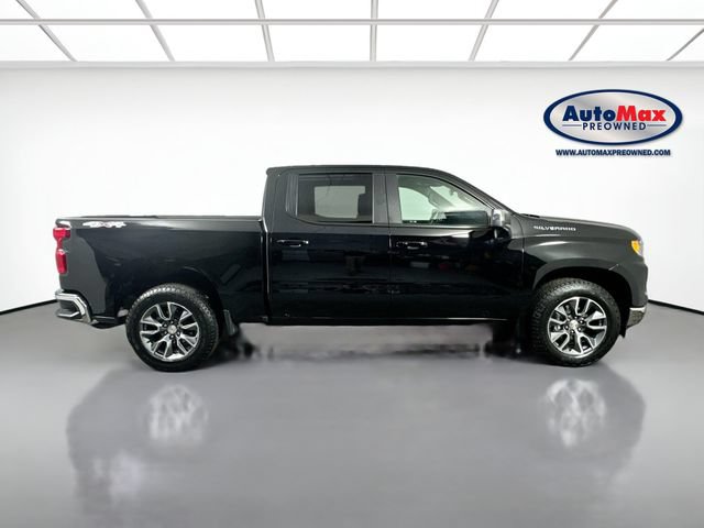 Used 2024 Chevrolet Silverado 1500 LT AWD/4WD image 9