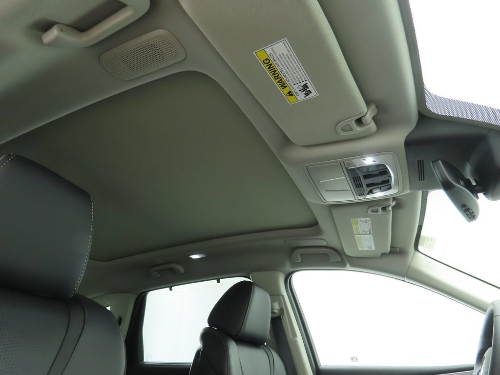 Used 2026 Acura MDX w/ Technology Package FWD image 19