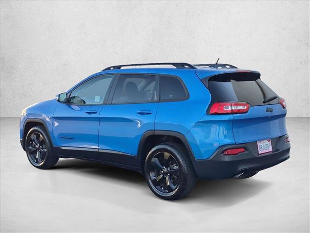 Used 2018 Jeep Cherokee Latitude w/ Altitude Package FWD image 8