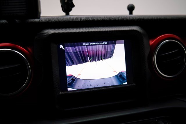 Used 2021 Jeep Gladiator Rubicon w/ Cold Weather Group image 5