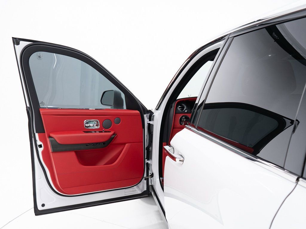 Certified 2024 Rolls-Royce Cullinan image 11