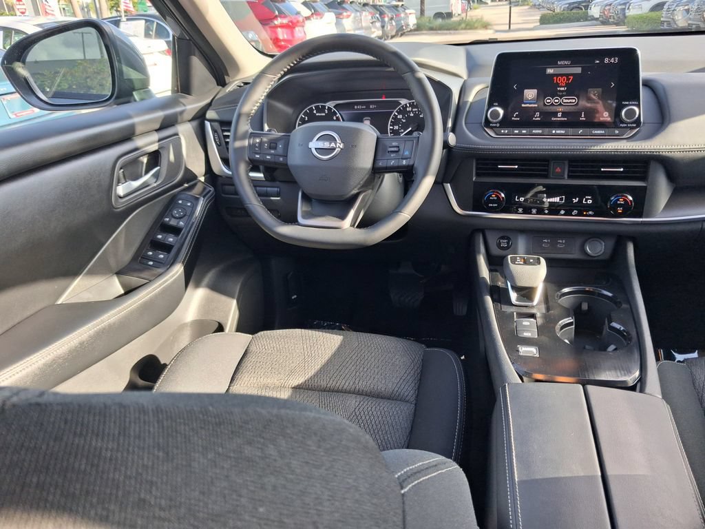 Used 2026 Nissan Rogue SV FWD image 19