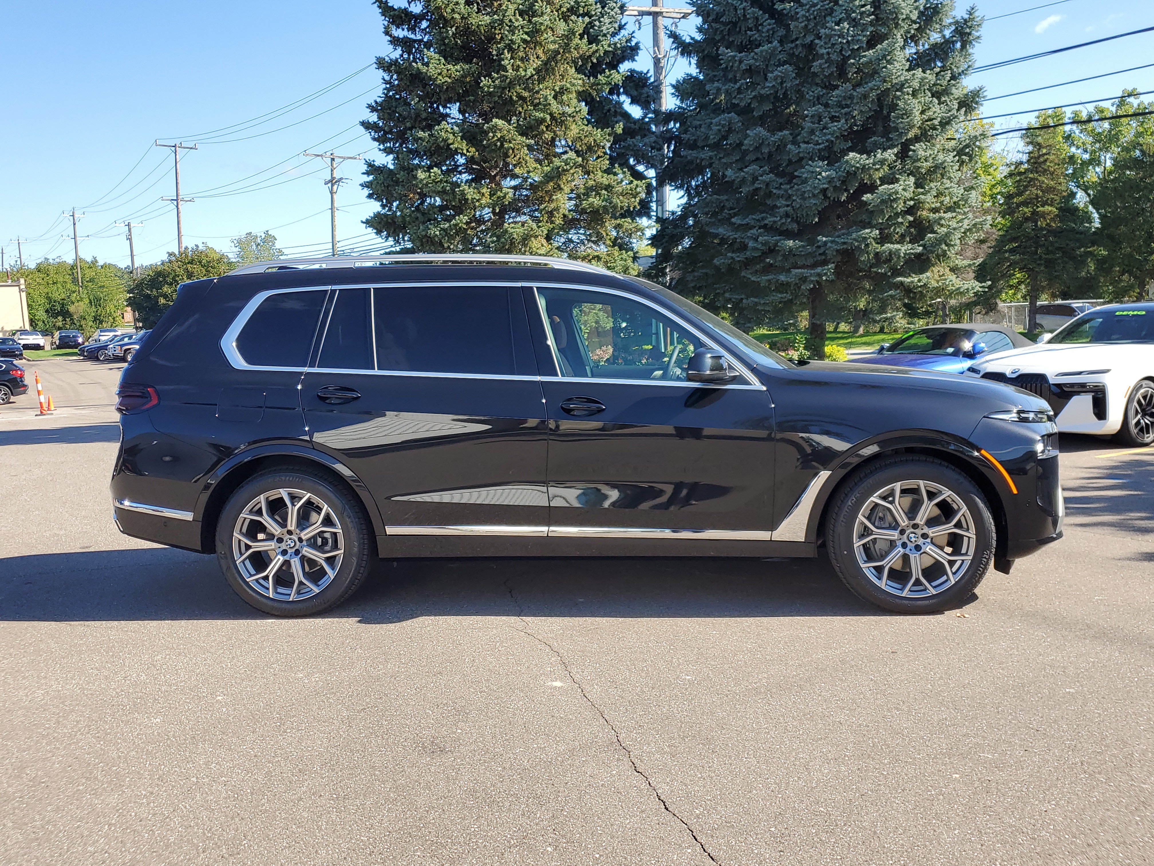 New 2027 BMW X7 xDrive40i w/ Executive Package AWD/4WD image 6