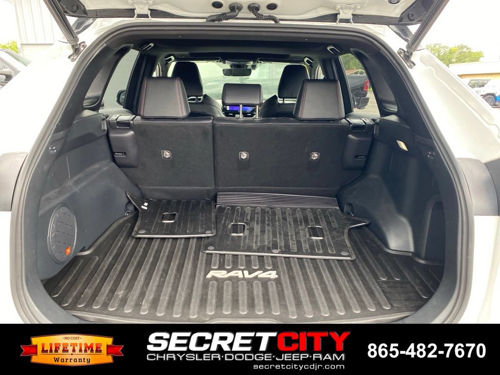 Used 2023 Toyota RAV4 XSE w/ Weather Package AWD/4WD image 9