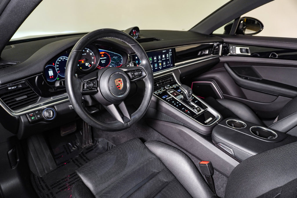 Certified 2023 Porsche Panamera 4 AWD/4WD image 4