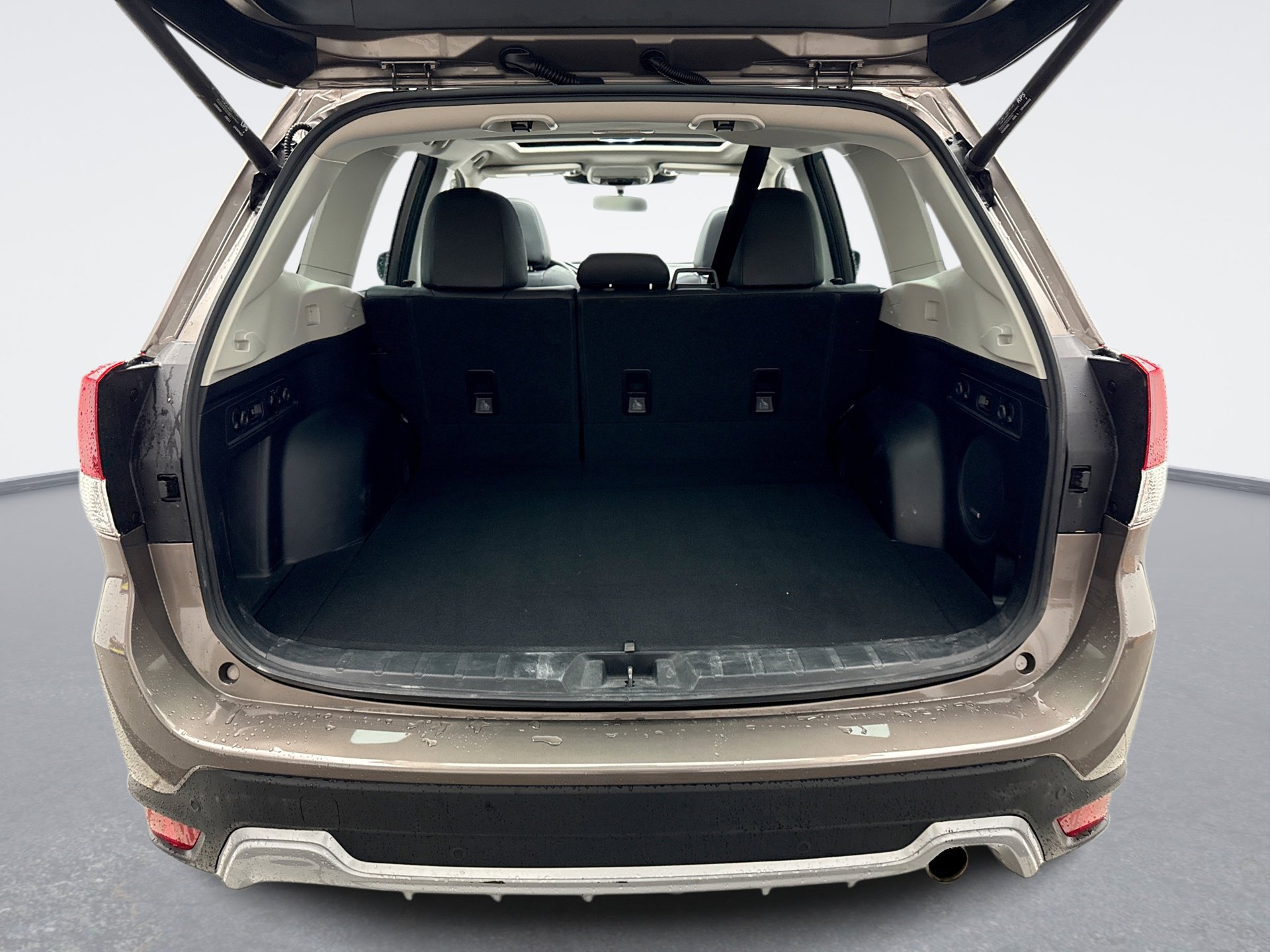 Used 2023 Subaru Forester Touring image 23