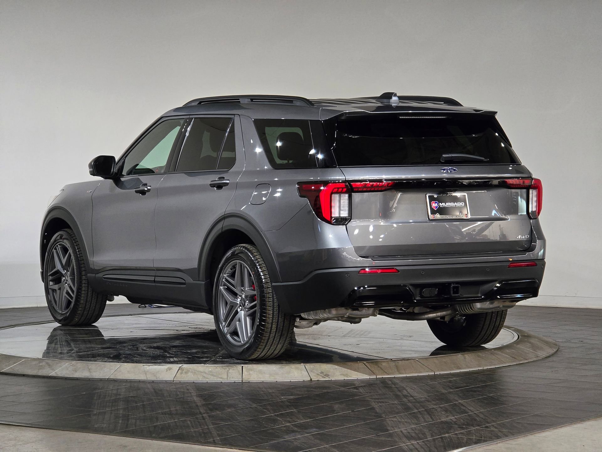 New 2026 Ford Explorer ST-Line w/ ST-Line Street Pack image 8