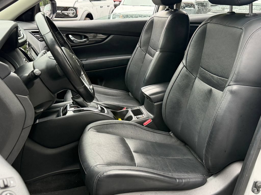 Used 2017 Nissan Rogue SL AWD/4WD image 17