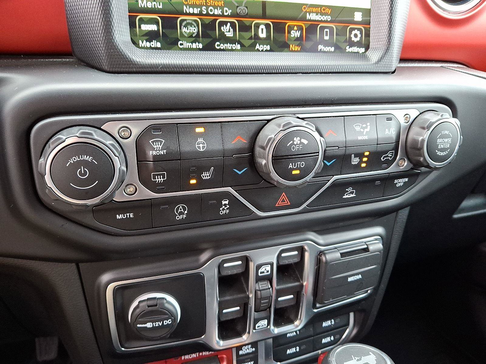 Certified 2023 Jeep Wrangler Unlimited Rubicon w/ Steel Bumper Group image 21