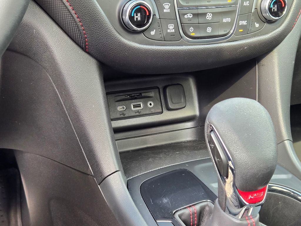 Used 2024 Chevrolet Equinox RS w/ RS Leather Package FWD image 42