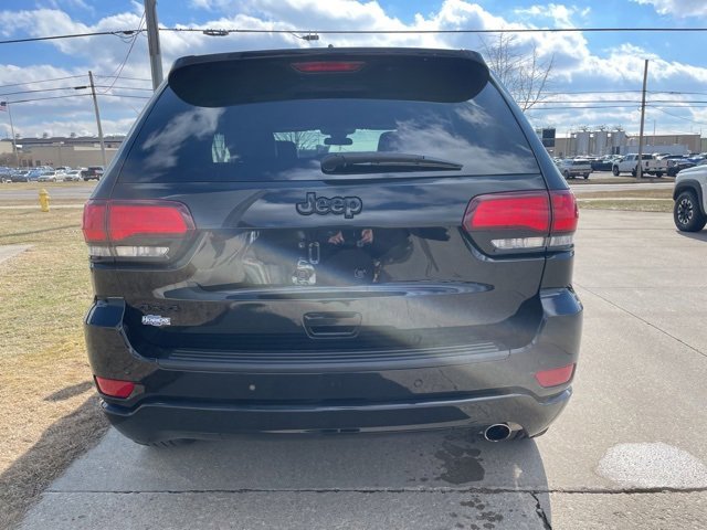 Used 2021 Jeep Grand Cherokee Laredo X image 11