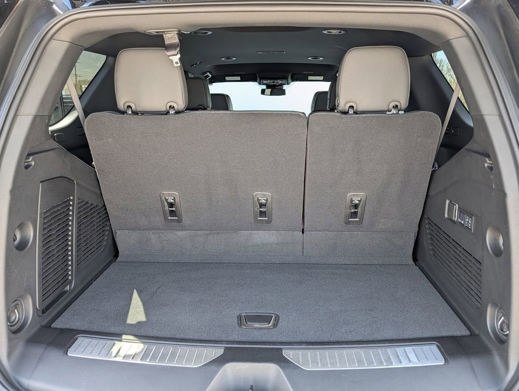 Used 2025 Chevrolet Tahoe Premier image 29