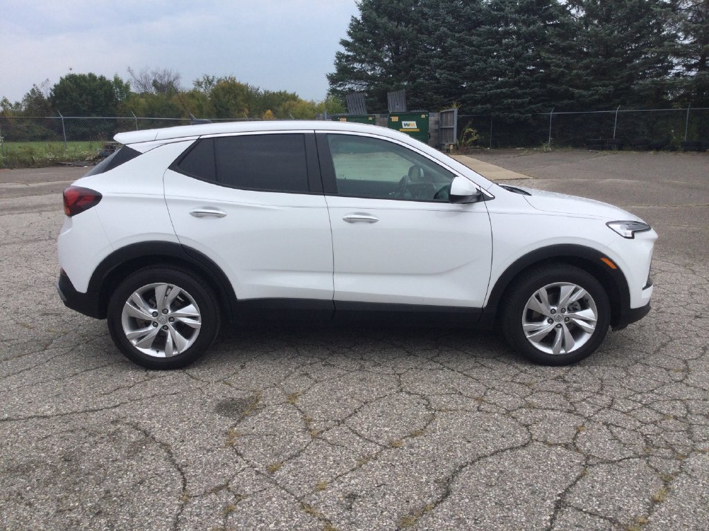 Used 2024 Buick Encore GX Preferred FWD image 8