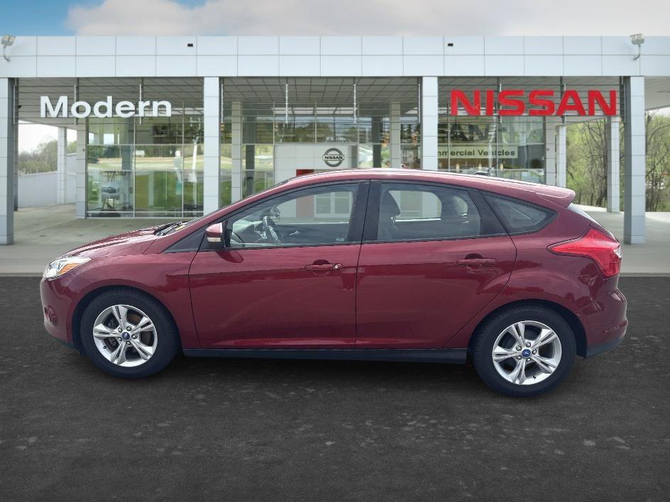 Used 2013 Ford Focus SE FWD image 2