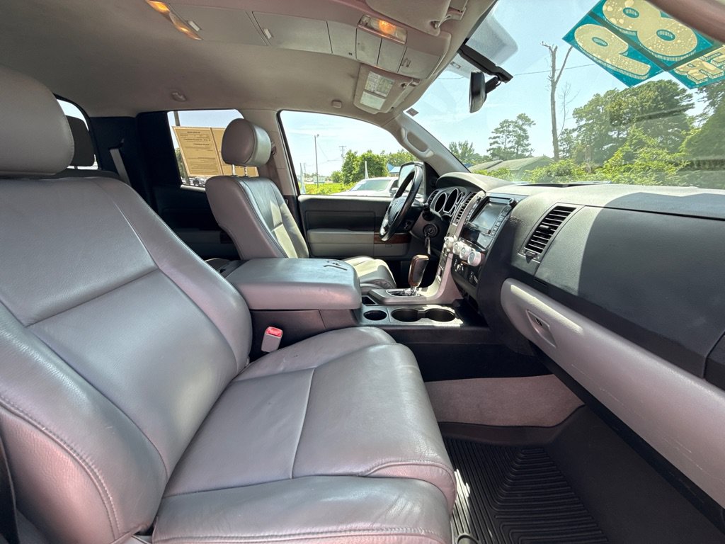 Used 2011 Toyota Tundra Limited w/ Memory Pkg AWD/4WD image 9