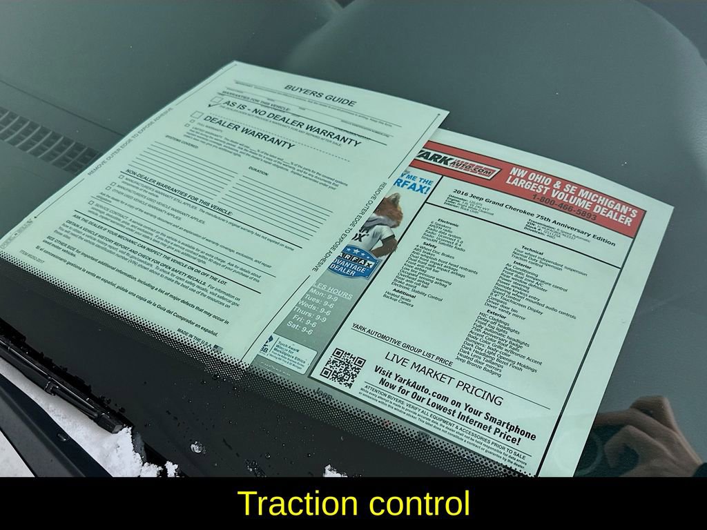 Used 2016 Jeep Grand Cherokee Laredo 75th Anniversary image 13