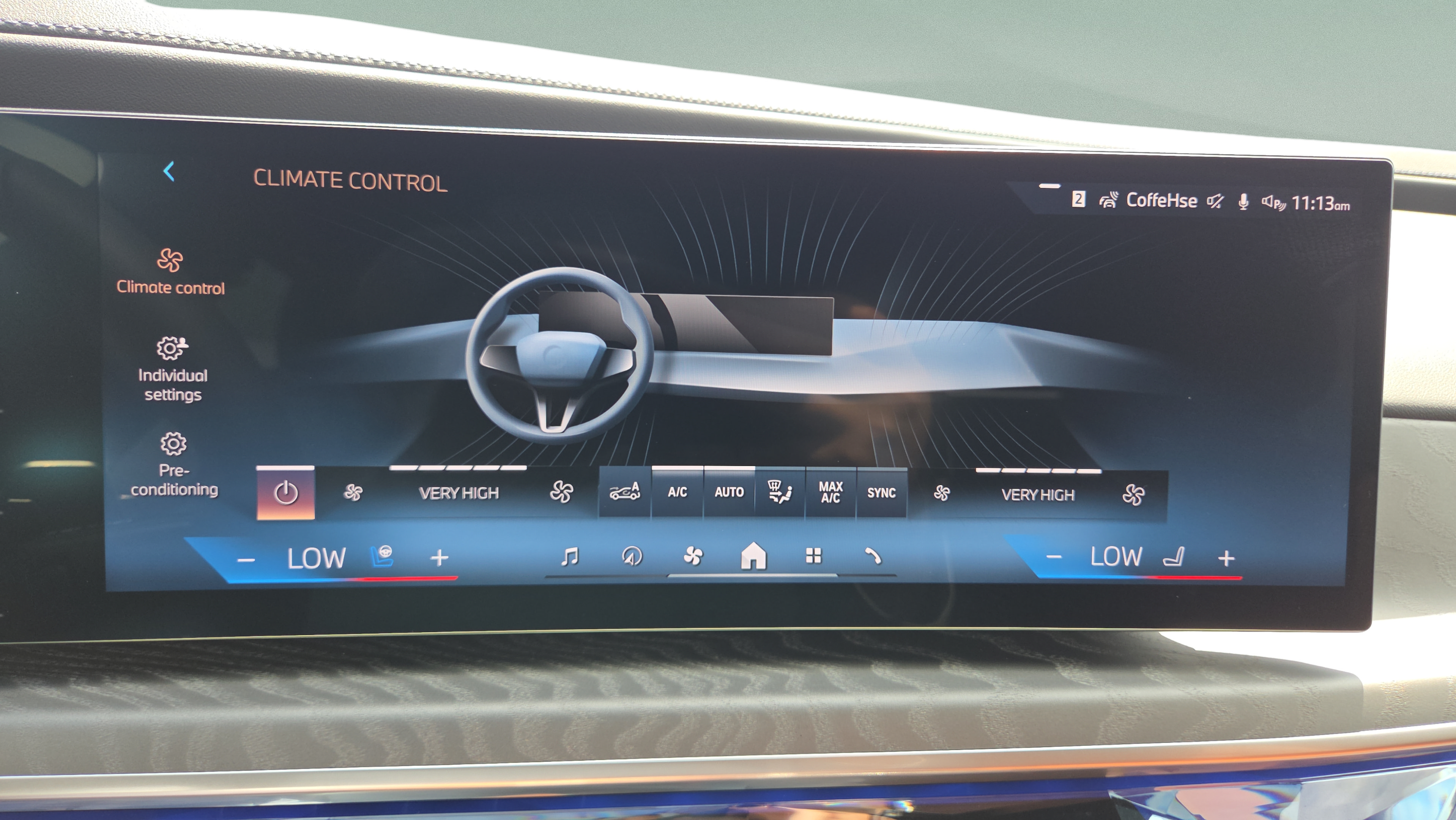 Certified 2025 BMW 760i xDrive w/ Executive Package AWD/4WD image 29