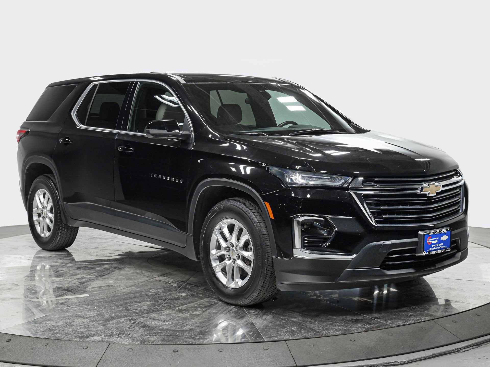 Used 2023 Chevrolet Traverse LS w/ LPO, Floor Liner Package AWD/4WD image 9