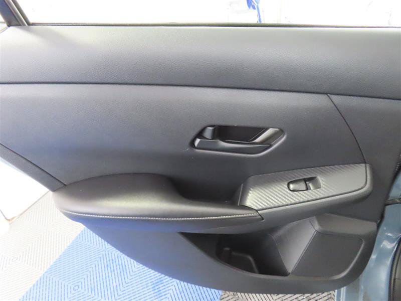 Used 2024 Nissan Sentra SV FWD image 29