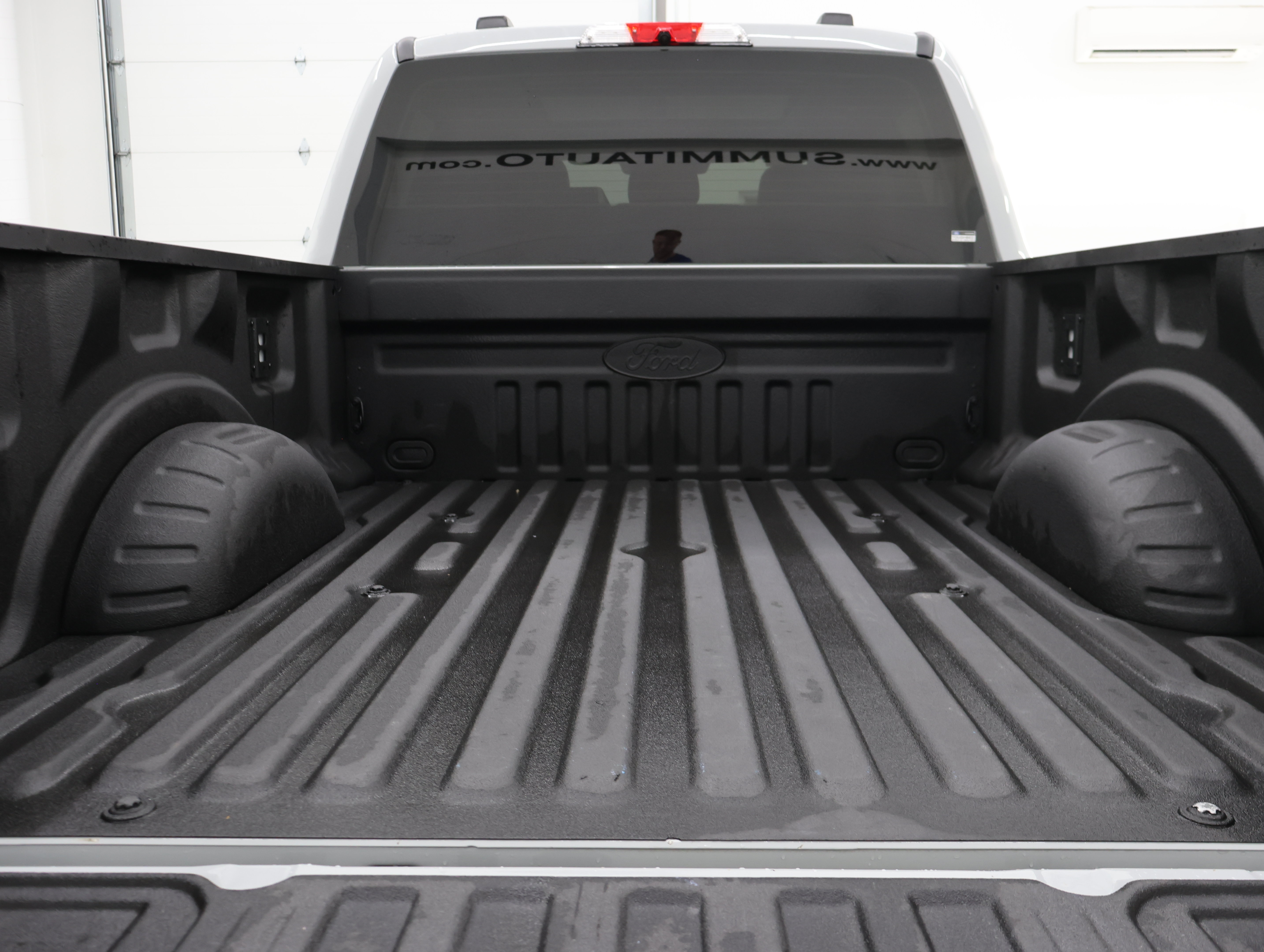 Used 2025 Ford F250 XLT w/ Black Appearance Package AWD/4WD image 32