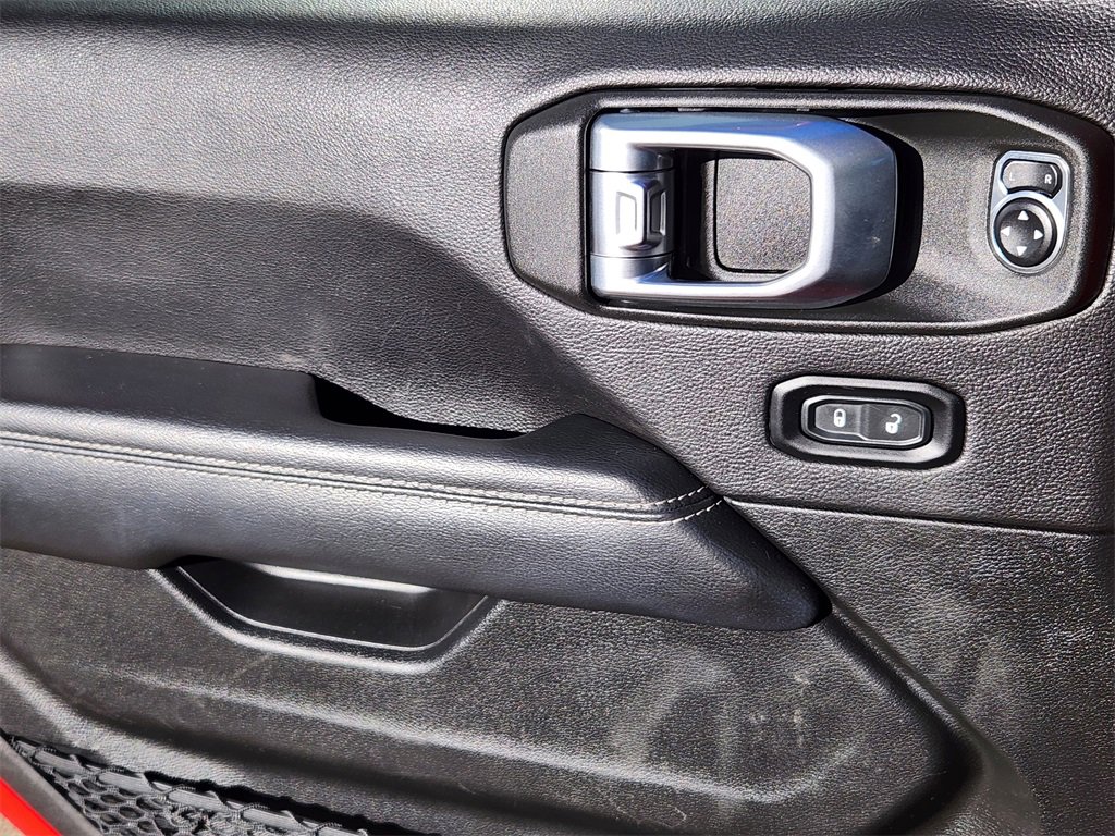 Used 2022 Jeep Wrangler Unlimited Sahara w/ Cold Weather Group image 6