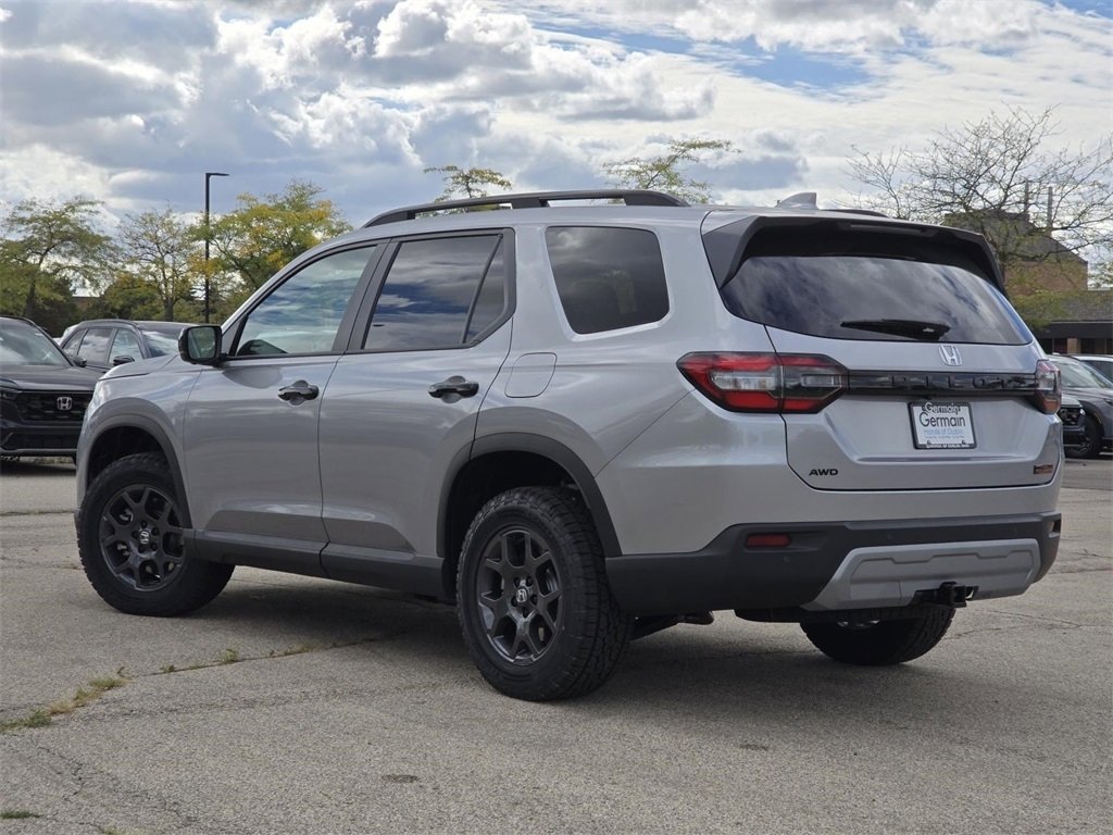 New 2025 Honda Pilot TrailSport image 18