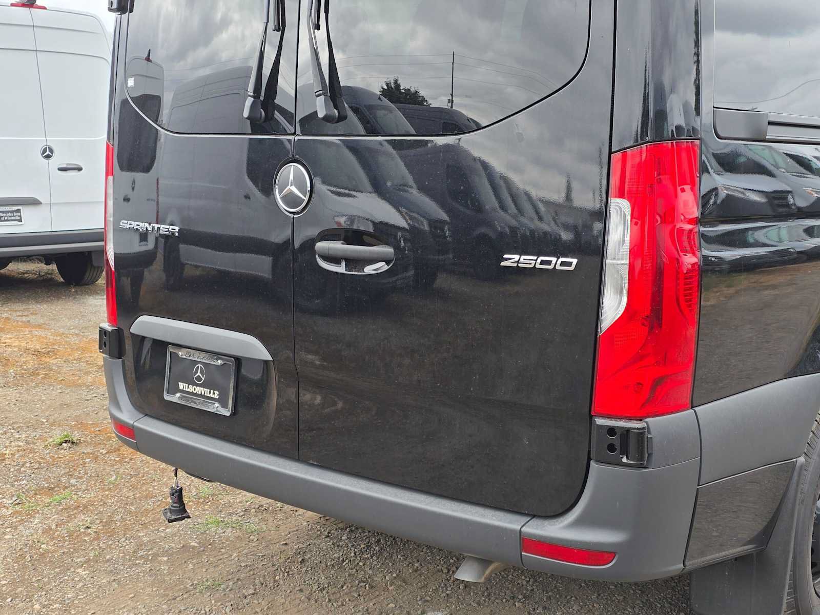 Used 2025 Mercedes-Benz Sprinter 2500 image 18
