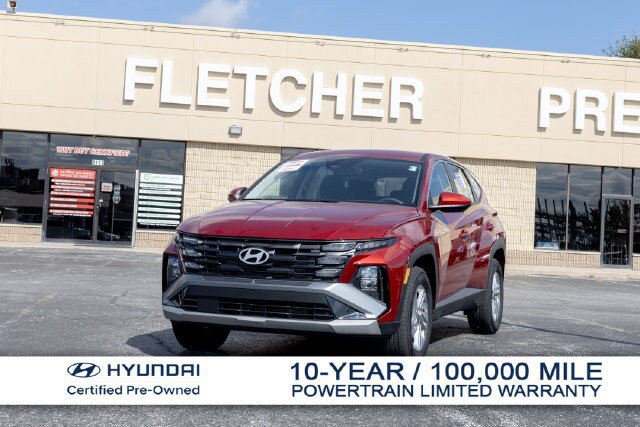Certified 2025 Hyundai Tucson SE AWD/4WD image 1