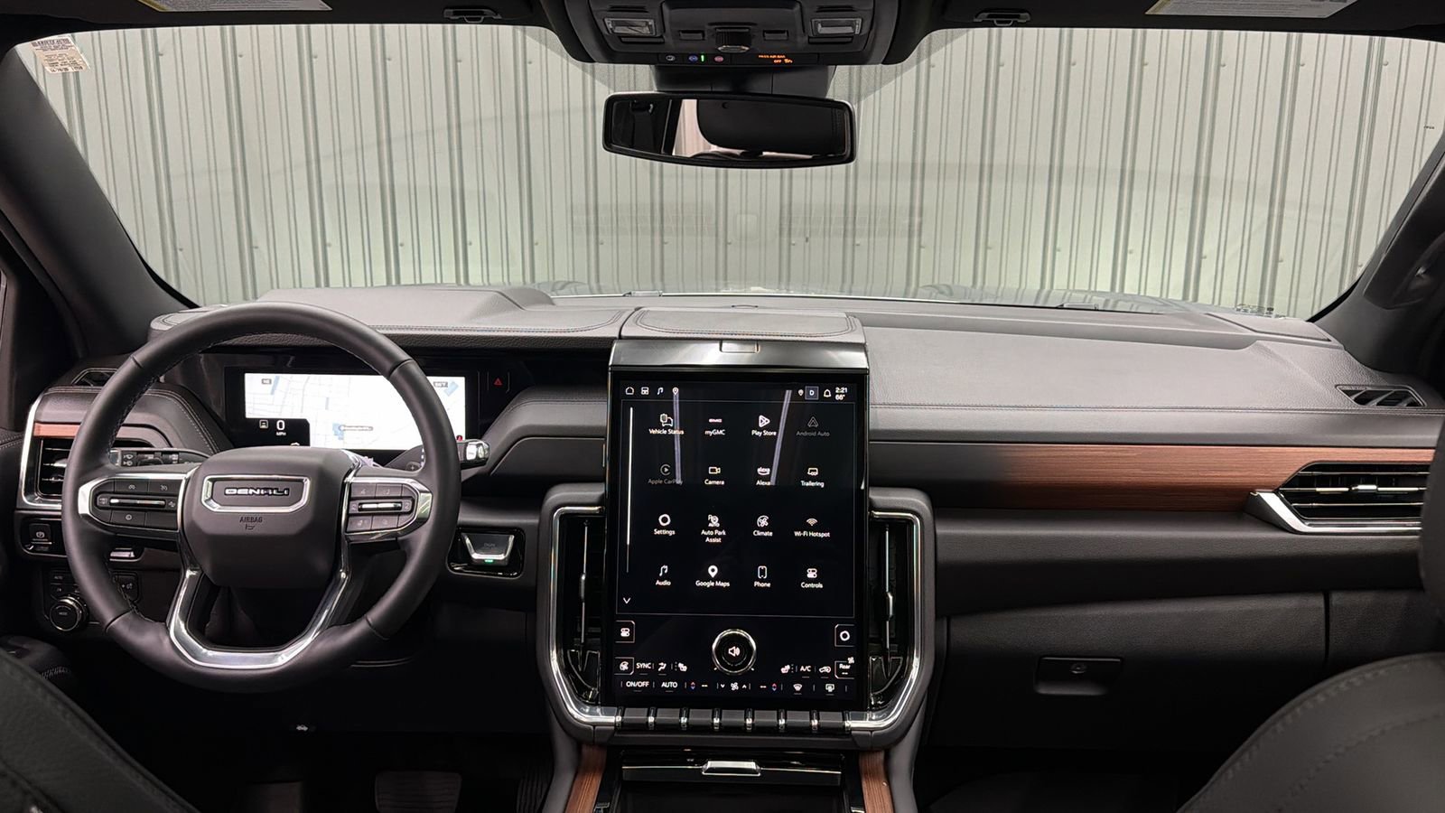 Used 2025 GMC Yukon XL Denali w/ Sun & Power Step Package image 34