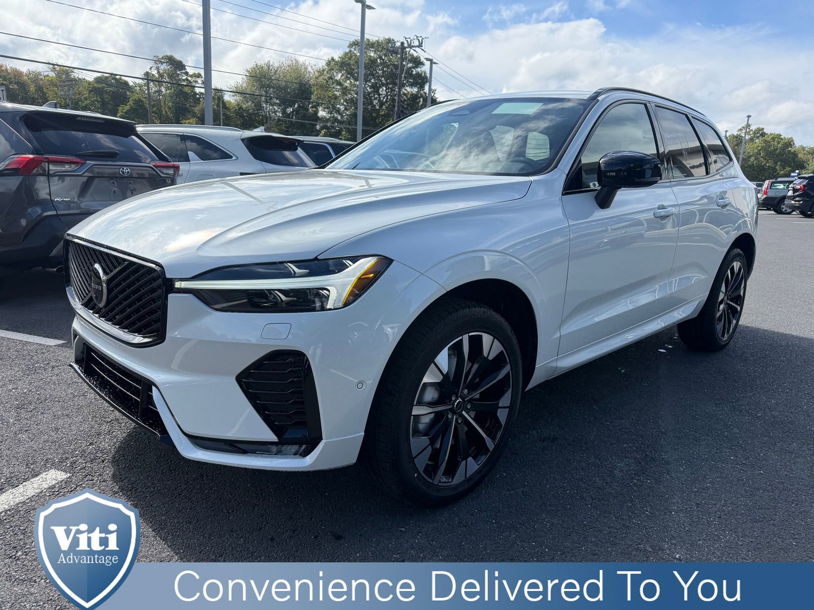 New 2026 Volvo XC60 B5 Plus w/ Protection Package Premier image 4